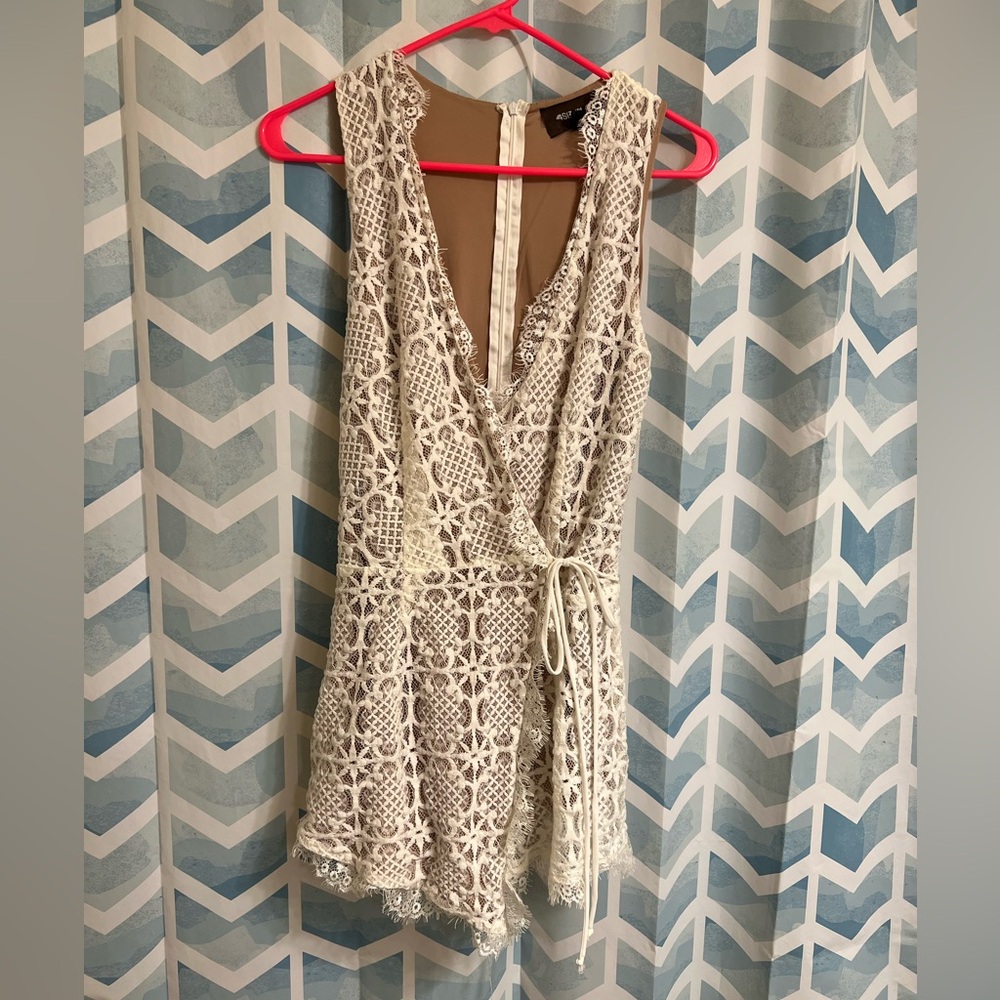 XS lace skort/romper by 4si3nna